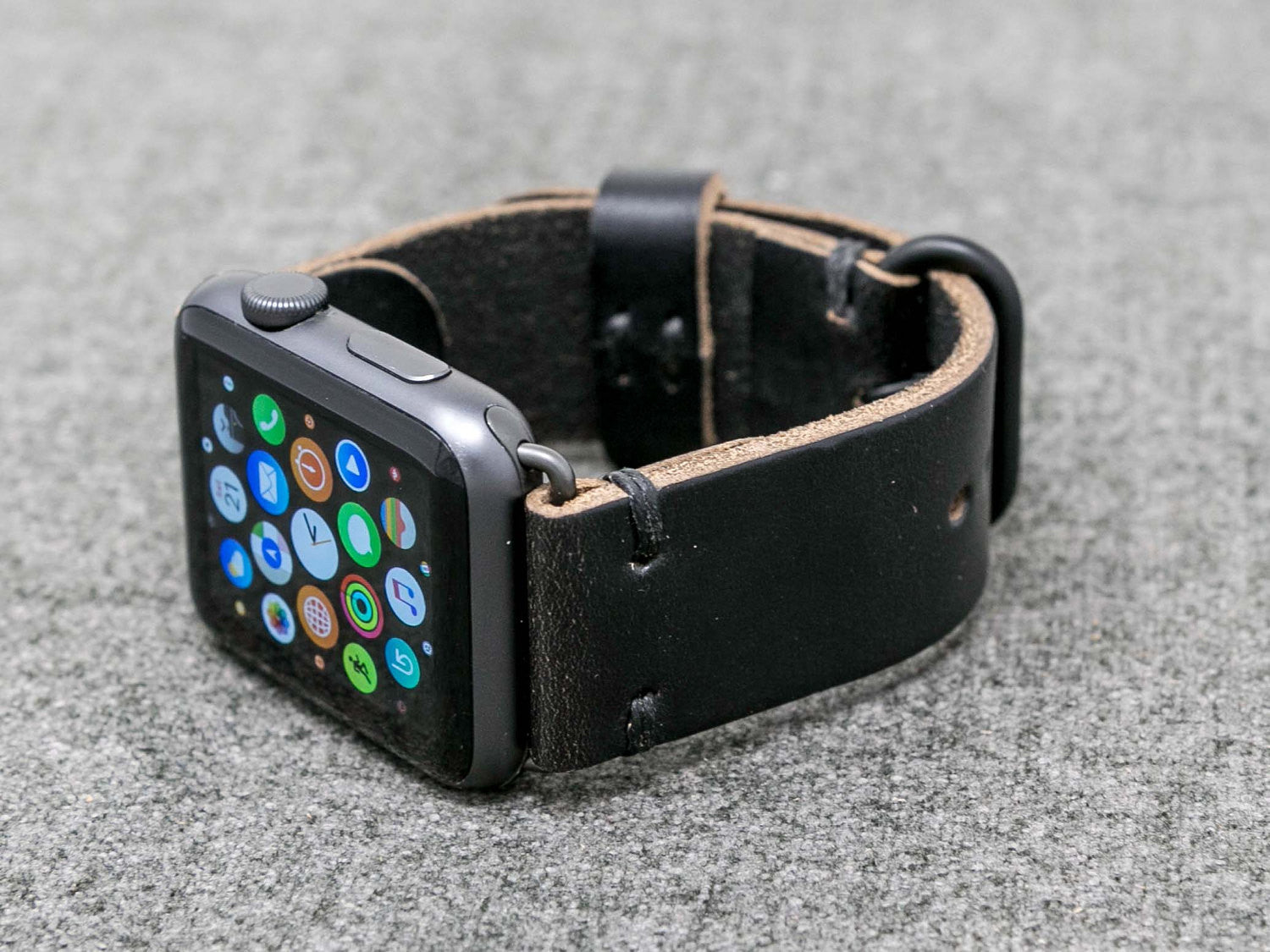 Horween Black Chromexcel | Black Thread