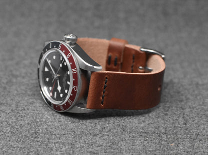Horween English Tan Dublin | Black Thread