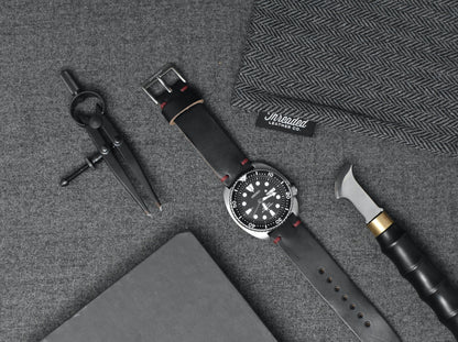 Horween Black Chromexcel | Scarlet Thread