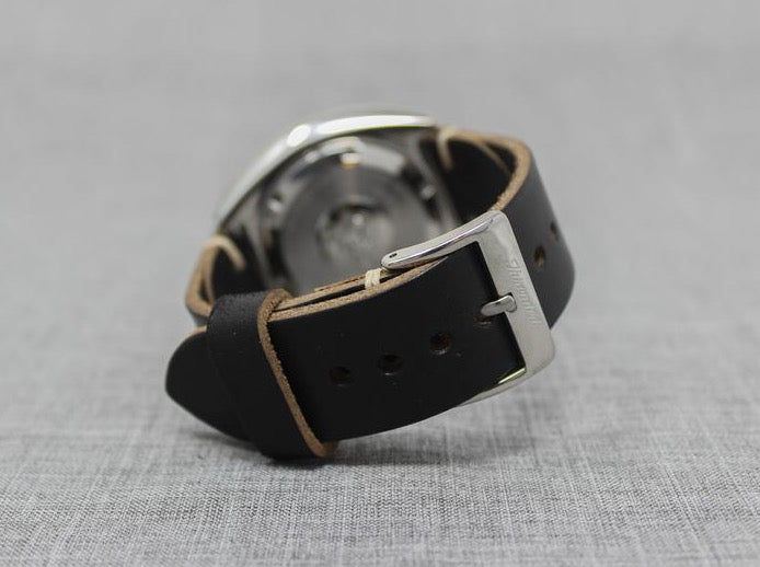 Horween Black Chromexcel | Natural Thread