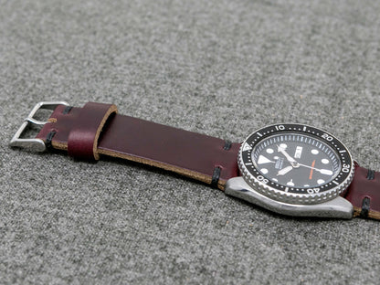 Horween Color 8 Chromexcel Leather Watch Strap, Black Thread