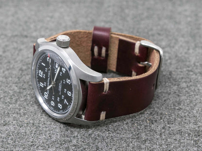 Horween Color 8 Chromexcel Leather Watch Strap, Natural Thread
