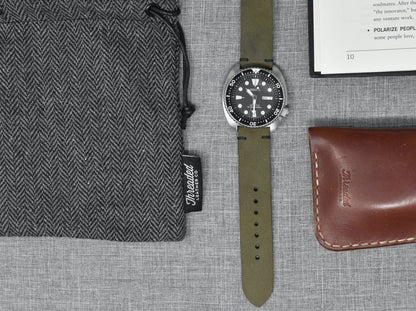 Horween Moss Dryden | Black Thread